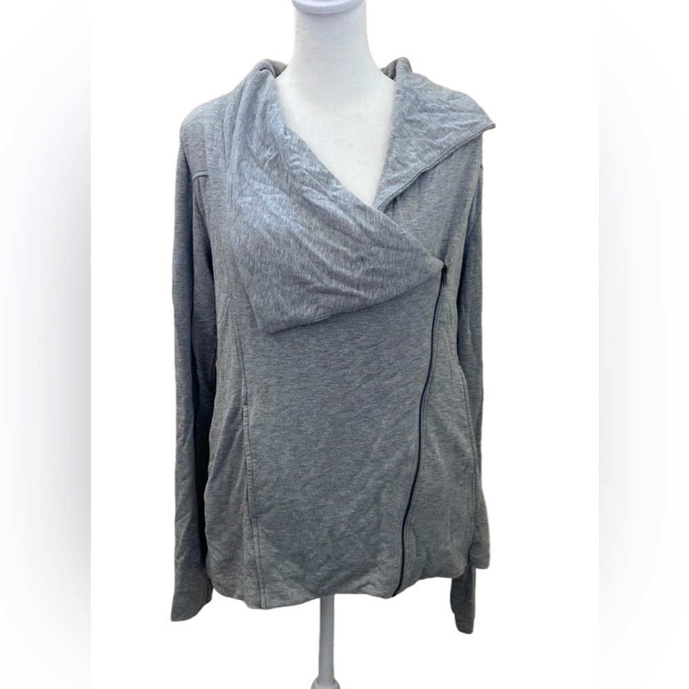 Market & Spruce asymmetrical zip long-sleeve jacket. Size M. Light gray.